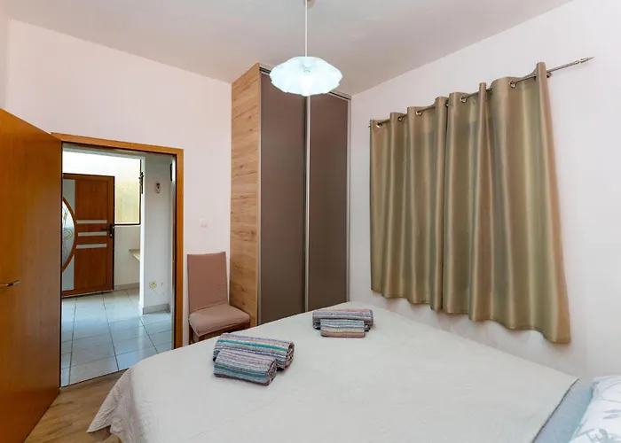 2 Bedroom Amazing In Modric