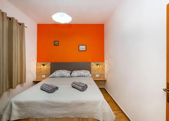 2 Bedroom Amazing In Modric