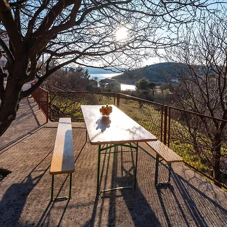 2 Bedroom Amazing In Modric Appartamento *