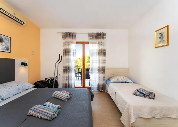 Apartamento 2 Bedroom Amazing In Modric Rovanjska